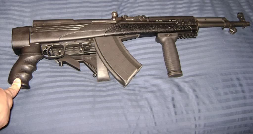 Is a forward detachable pistol grip illegal???